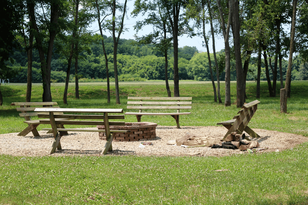 can-you-put-fire-pit-on-grass