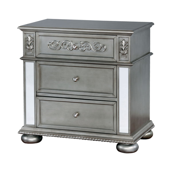 Vabelle Traditional 3-Drawer Nightstand in Silver